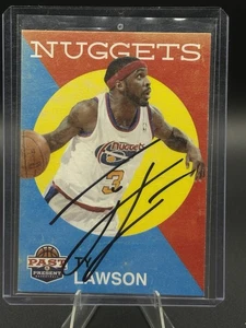 2011-12 Vergangenheit & Gegenwart ON CARD AUTO - Ty Lawson #142 - Bild 1 von 3