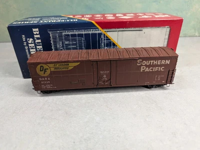 USED Branchline HO 50' Plug Door Box Car Southern Pacific GARX #51339 Weathered - Image 1 of 4