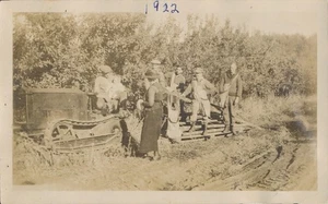 Snapshot Antique Photo Farming Family Worker Tractor Tracked 1922 Men Woman Baby - Picture 1 of 11