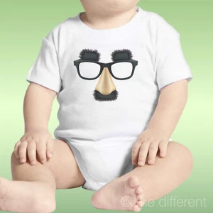 Body Neonato Unisex Occhiali Baffi Carnevale Maschera Idea Regalo - Imagen 1 de 1