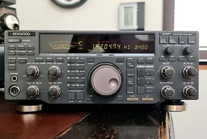 Excellent Kenwood TS-870 transceiver w/DSP - Foto 1 di 6
