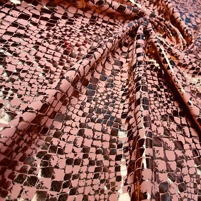 Traje de baño elástico de tela de spandex con estampado animal de cobre I 60" de ancho por yarda I Foto 1 de 4