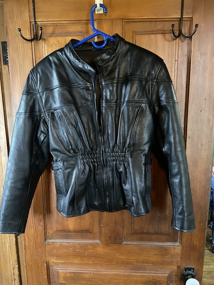 Chaqueta galería de cuero para mujer. Grande. Excelente estado. OBO Thinsulate $60.00  Foto 1 de 1