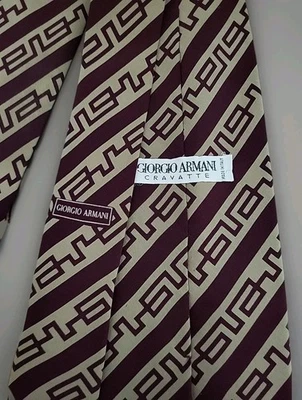  Corbata para hombre Giorgio Armani 100 % seda marrón patrón geométrico hecha en Italia  Foto 1 de 4