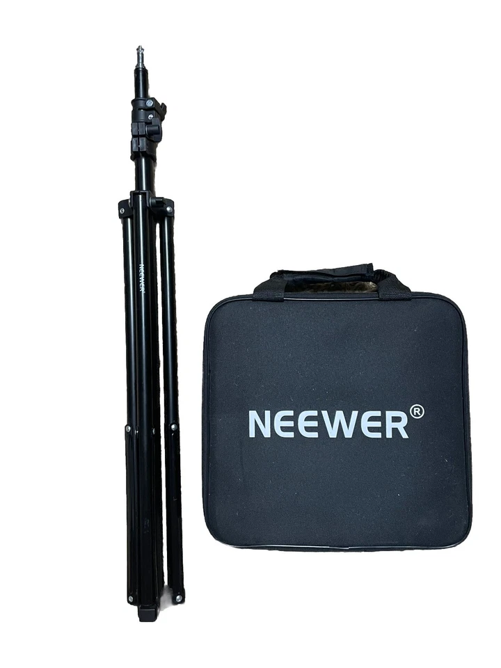 NEEWER NL660 Bi-Color LED Panel  Photography And Or Videography Studio Lighting - Image 1 of 4