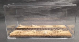 Z SCALE - SINGLE TRACK 8" - DISPLAY CASE - "DESERT SCENE" -FOR ANY Z TRAIN - Picture 1 of 12