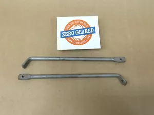 95-04 Chevy Blazer GMC Jimmy Rear Fender Side Braces Pair Left and Right OEM - Bild 1 von 4