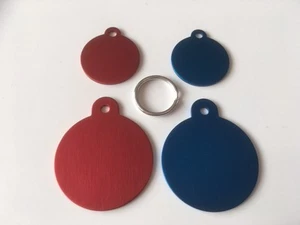 Engraved Cat/Dog / Pet ID NAME tags SMALL / LARGE / RED / BLUE DISC + split ring - Picture 1 of 6