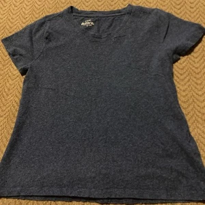 J Crew Women Sz S Girlfriend Crewneck Tee Shirt 100% Cotton Blue - Picture 1 of 7