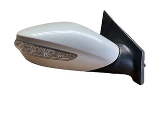 2011-2014 Hyundai Sonata Passenger Right Side Power Heated Mirror #961 - Picture 1 of 9