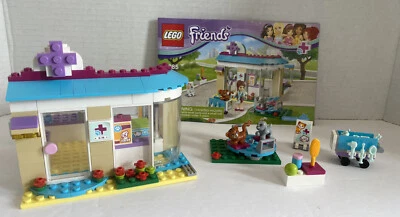 LEGO Friends Vet Clinic (41085) Juego Usado/99% Completo/Manual/Sin Caja Foto 1 de 4
