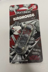 Unidad de skate Tony Hawk Birdhouse 2010 USB 2 unidad flash 4 GB sellada nueva de stock rara - Imagen 1 de 7