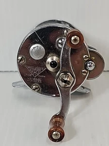 Vintage Pflueger Akron No. 1893L bait casting Fishing reel USA (B) - Picture 1 of 8