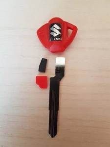 N°1 CHIAVE VERGINE ROSSA X SUZUKI GSX R 600 750 1000 GSR con chip,transponder. - Foto 1 di 1