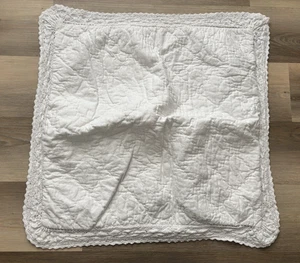 Simply Shabby Chic Kissenbezug weiß gesteppt Kissenbezug Häkelborte 25x25 EURO - Bild 1 von 11