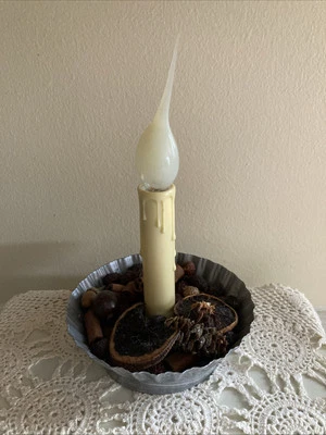 Primitive Tin Metal Candle Light Electric Farmhouse On & Off Switch Nightlight - Image 1 of 4