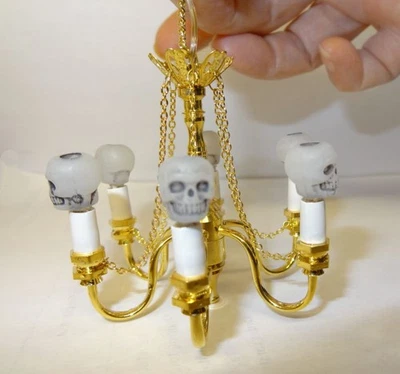 Dollhouse Halloween Skull Chandelier NonWorking for 1:12 Miniature Haunted House - Image 1 of 2