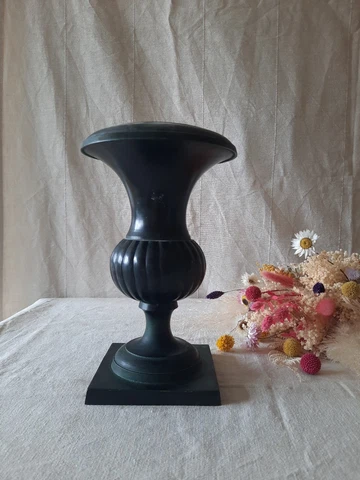 Small Cast Iron Urn Medici style French style 24cm high Black Green Vase Mantle Cover