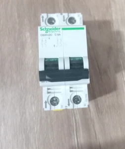 2PCS LOT - Schneider A9N61526 miniature circuit breaker-C60H - 2Poles-6A-C curve - Picture 1 of 5