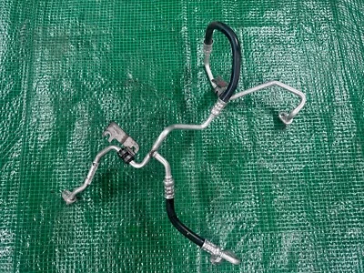 Renault Megane Iconic Estate 2021 aire acondicionado tubo 924401767R Foto 1 de 3