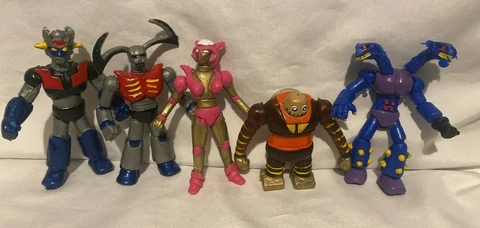 5 Inch Mazinger Z bootleg Set Of Figures  Mexican Edition  . 5 pcs set vintage Cover