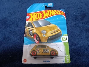 2025 Hot Wheels EV 3/10 Fiat 500e Gold - Picture 1 of 1