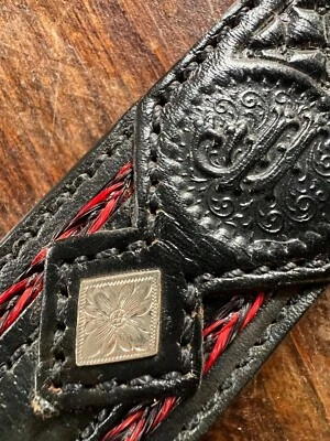 Cinturón de cuero negro para mujer Double J Saddlery 28 conchos florales con costuras rojas Foto 1 de 4