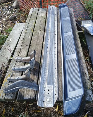 Toyota Sequoia 2001-2007 estribo conductores lado derecho izquierdo OEM negro Foto 1 de 4