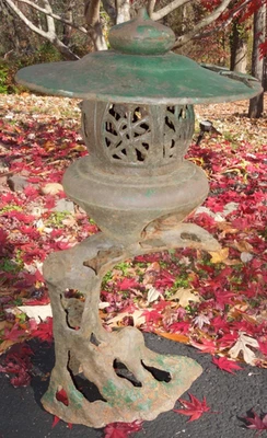 Jardín Zen Japonés Hierro Fundido Rama Pagoda Linterna Koboku-toro Forma de Árbol Foto 1 de 4