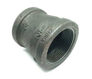 Schwarz Eisen Reduzierkupplung 1-1/2" x 1" x 1-1/4" FPT - Bild 1 von 2