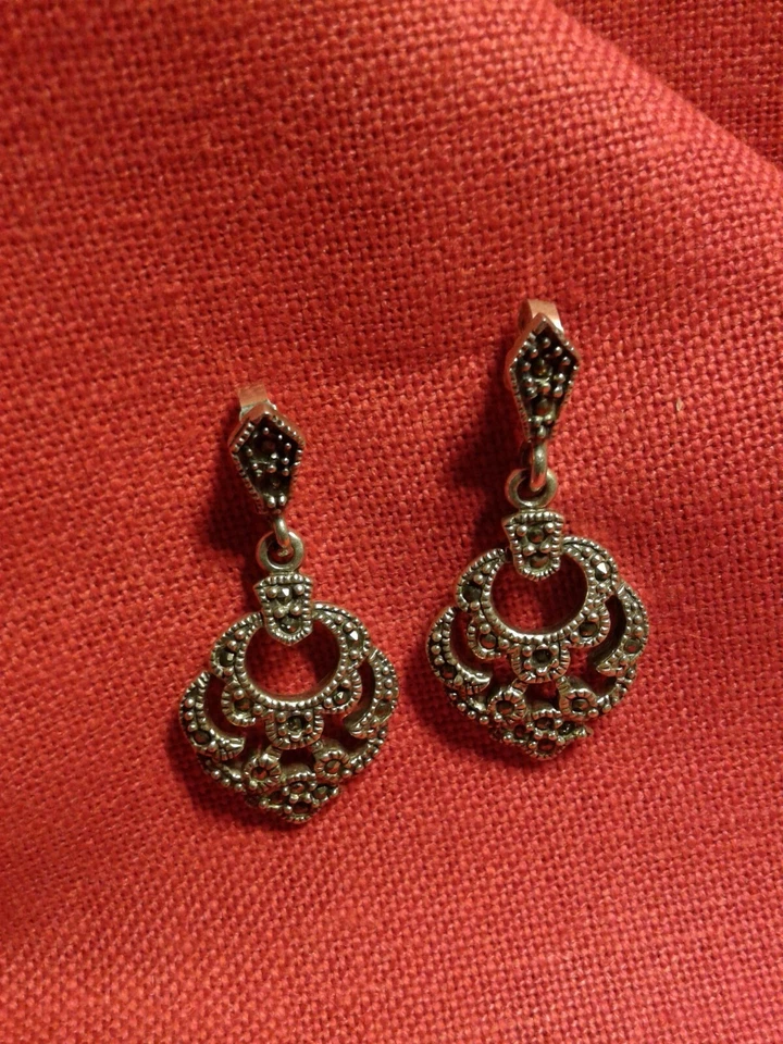 Orecchini pendenti in Argento 925 con marcasite  - Immagine 1 di 4