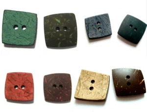 Kokos Knopf rot blau natur grün 30 mm (diagonal gemessen ) viereckig Handarbeit  - Bild 1 von 11