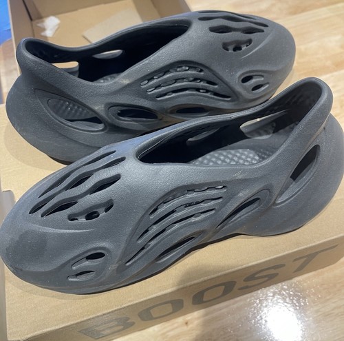 Yeezy Foam Runner Onice Regno Unito 8