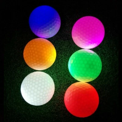 Leuchtende Golf Ball Zweiteilig LED Einfach zu Finden Langhaltend Blinkende Gift