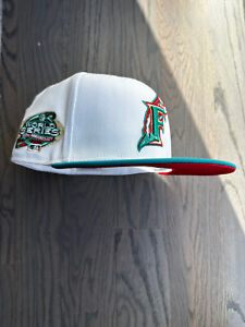 Exclusive New Era Florida Marlins MLB club hat red UV 7  1/8 two Tone
