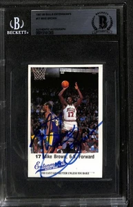Mike Brown signiert 1987-88 Bulls Entenmann’s Trading Card BECKETT - Bild 1 von 3