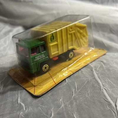 Camión de eliminación de residuos súper rápido vintage 1990 nuevo No.38 Matchbox verde/amarillo  Foto 1 de 4