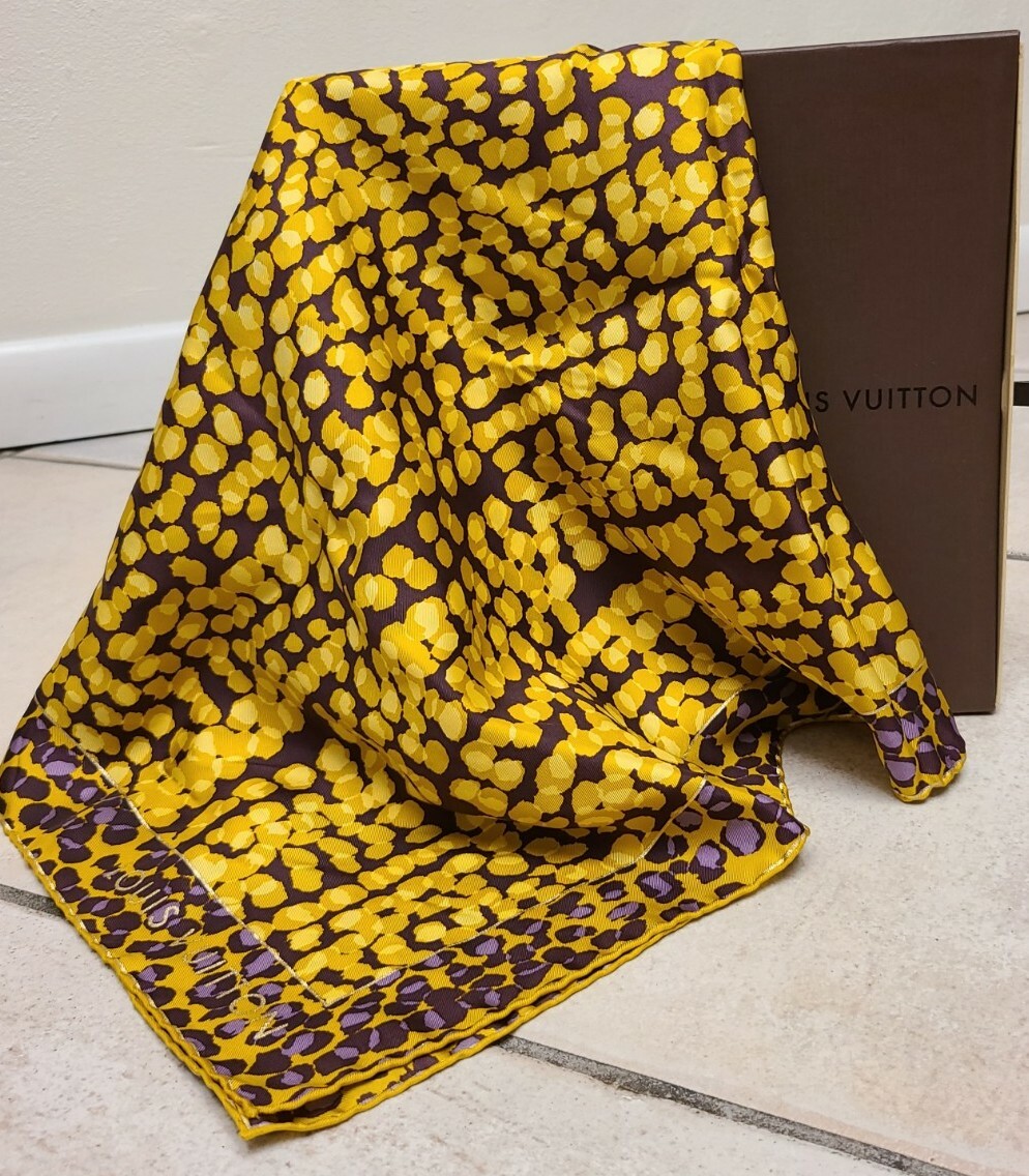 Rare 00’s LUIS VUITTON scarf レオパード 平成ギャル Rare 00's LUIS VUITTON scarf レオパード 平成ギャル Rare 00's