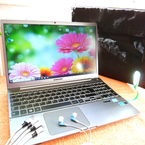 Samsung 700z Chronos 15 pulgadas POWER METALL l Windows 10 SSD l GeForce l TU... - Imagen 1 de 11