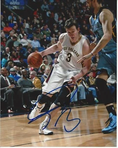 Omer Asik autographed 8x10 New Orleans Pelicans  Free Shipping   #S385 - Picture 1 of 1