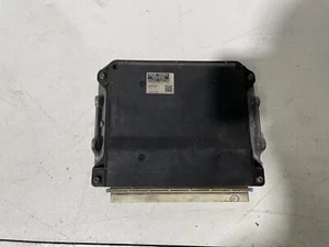 Toyota Hiace ECU DH201 09/2006-04/2019 - Bild 1 von 10