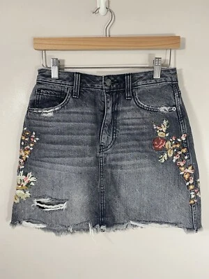Falda vaquera Abercombie & Fitch para mujer talla 26 negra envejecida bordada floral Foto 1 de 4