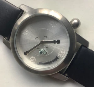 BESONDERE ARMBANDUHR PHOTOGRAPH FOTO WATCH KAMERA STATIV FILIGRAN - AKTEO NOME- - Bild 1 von 7