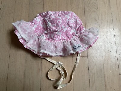 NUEVO CON ETIQUETAS Gorra Happy Rosa Blanco Volantes Verano Playa Sol-4T-$54 Foto 1 de 2