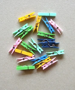 Kunststoff Klammer 6 Farben 32x5 mm Deko Klammer Wäscheklammer mini Clip 20Stück - Bild 1 von 10