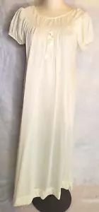 60s Beau Monde nylon nightgown Sz:Small Vintage cream/off white sheer tricot USA - Picture 1 of 6