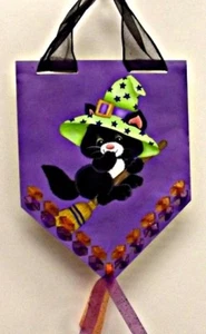 decoración de halloween, gatito, gatito bruja, gatito en escoba, placa de pared, decoración navideña - Imagen 1 de 1