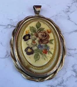 Vintage Rosa Lila Rose Blume Kamee Stil Anhänger Goldfarben - Bild 1 von 4