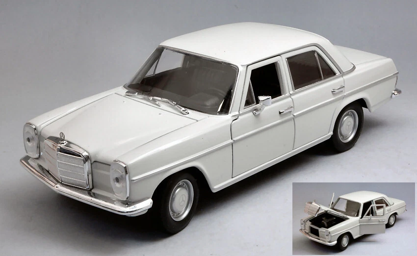 Modellino auto scala 1:24 Welly MERCEDES 220 W115 diecast modellismo statico new - Immagine 1 di 1