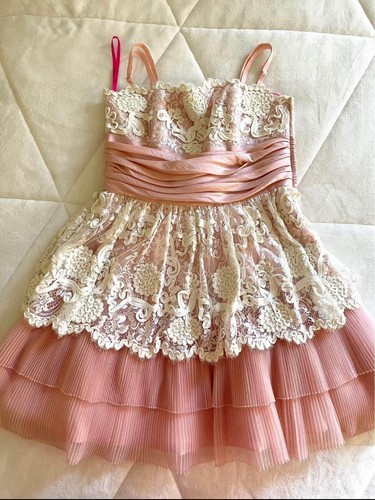 OFF WHITE Abito originale Betsey Johnson Collection taglia 10 rosa e bianco sporco (beige) pizzo